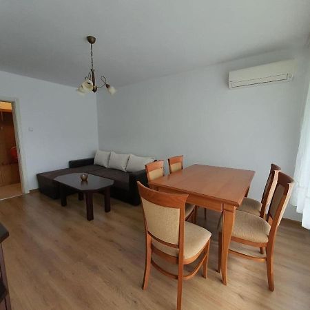 Апртамент Чайка Бл.17 Varna Exterior photo