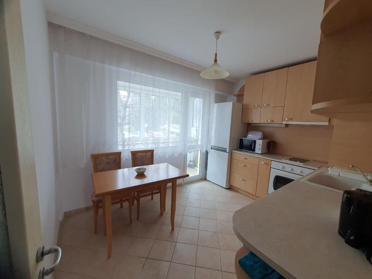 Апртамент Чайка Бл.17 Varna Exterior photo